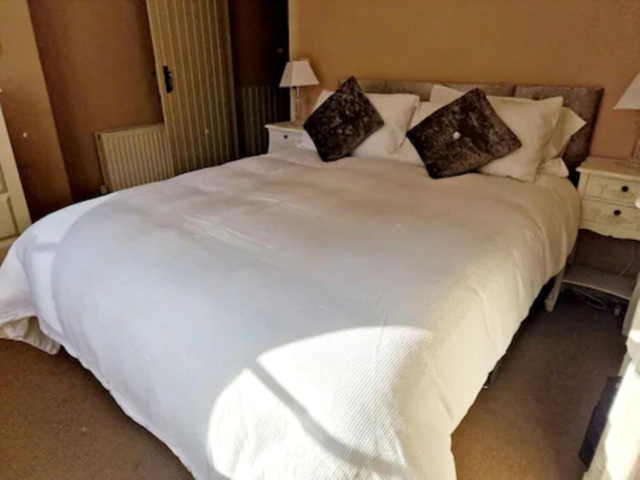 Jackdaw Cottage-Beautiful Cottage, Town Centre ويمبورن مينستر المظهر الخارجي الصورة
