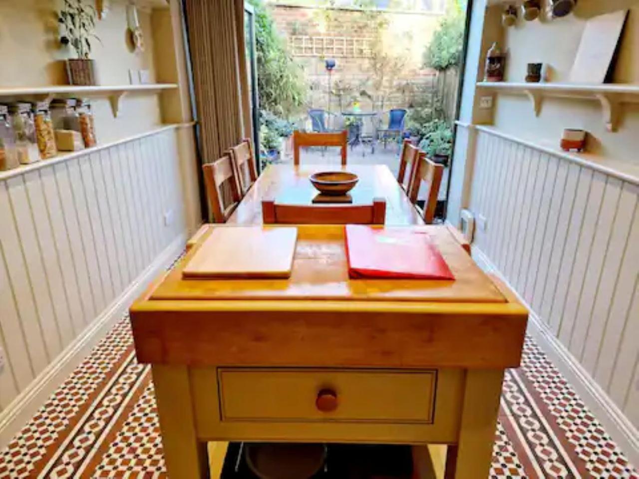 Jackdaw Cottage-Beautiful Cottage, Town Centre ويمبورن مينستر المظهر الخارجي الصورة