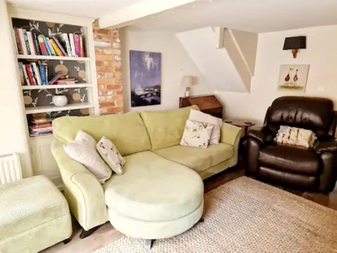 Jackdaw Cottage-Beautiful Cottage, Town Centre ويمبورن مينستر المظهر الخارجي الصورة